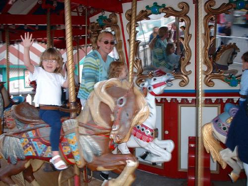 merry go round- the girls .jpg 45.8K
